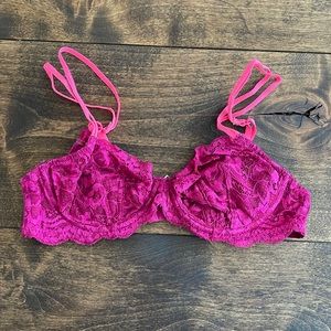 VS Pink Unlined Underwire Bra